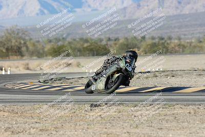 media/Dec-07-2025-CVMA (Sun) [[3e7d2de5dc]]/Race 16-Formula Middleweight/